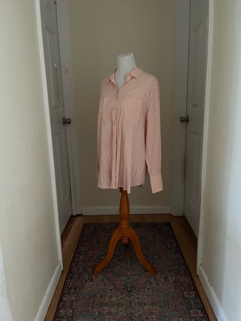 CHICOS Size 2 Pink Long-Sleeve Button-Up Tunic Length Blouse
